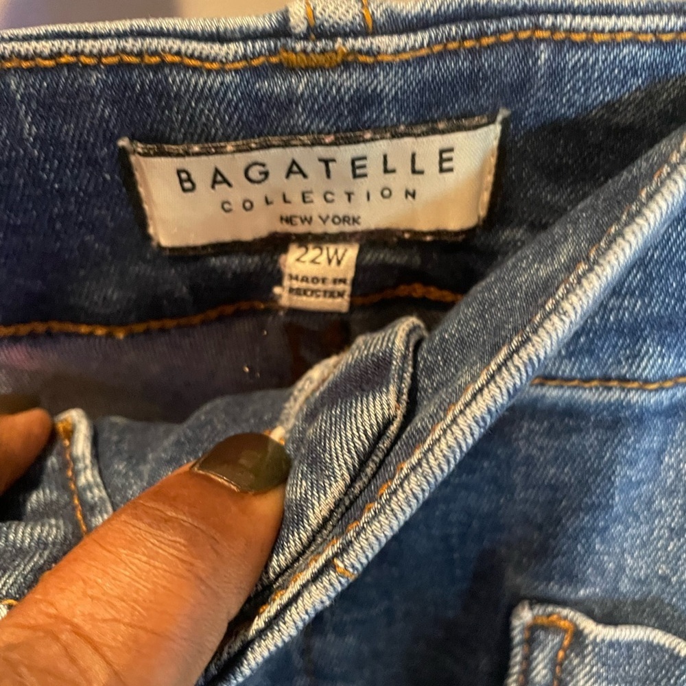 Bagatelle Women’s Plus Size 22W High-Rise Cropped Wide Leg Jeans Medium Wash - Picture 6 of 12